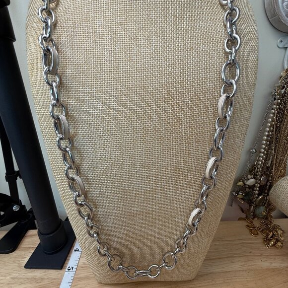 Banana Republic Long Silver Chain Necklace With White Accents 34-Inch Length - Picture 6 of 9